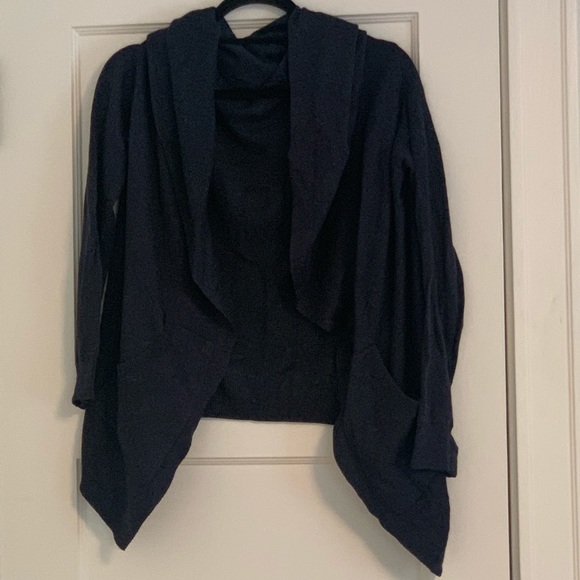 NWOT lululemon Cabin Yogi wrap - Picture 1 of 4